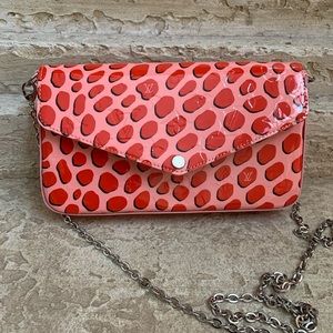 Louis Vuitton Vernis Jungle Dots Pochette